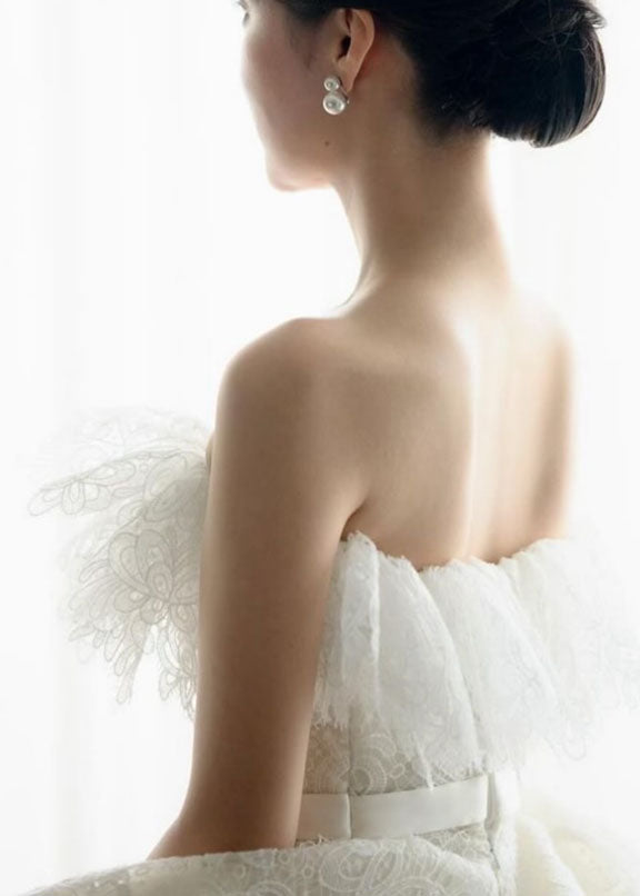 Double pearl stud earring on bride earring ruffled lace wedding dress