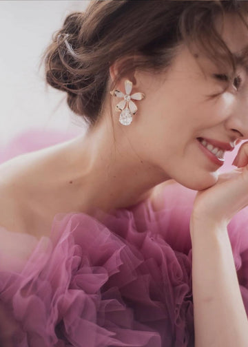 Hibbi Stud Floral Earring - bridal Earrings - Elizabeth Bower