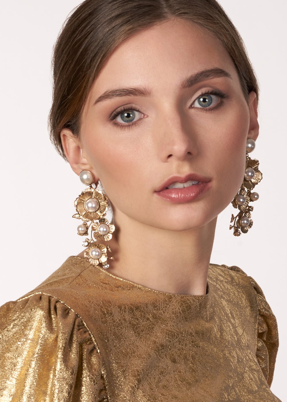 Clematis Pearl Climber - bridal Earrings - Elizabeth Bower